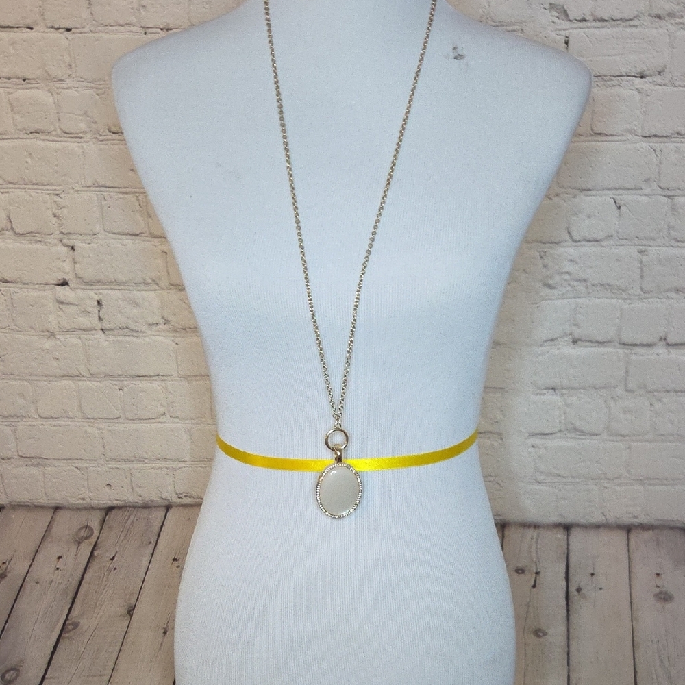 Premier Designs Gold Necklace with Cream Pendant